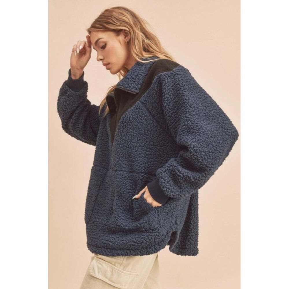 Aemi+Co Two Tone Half Zip Fleece Sweatshirt - Picture 3 of 5